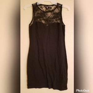 Lace bodycon dress